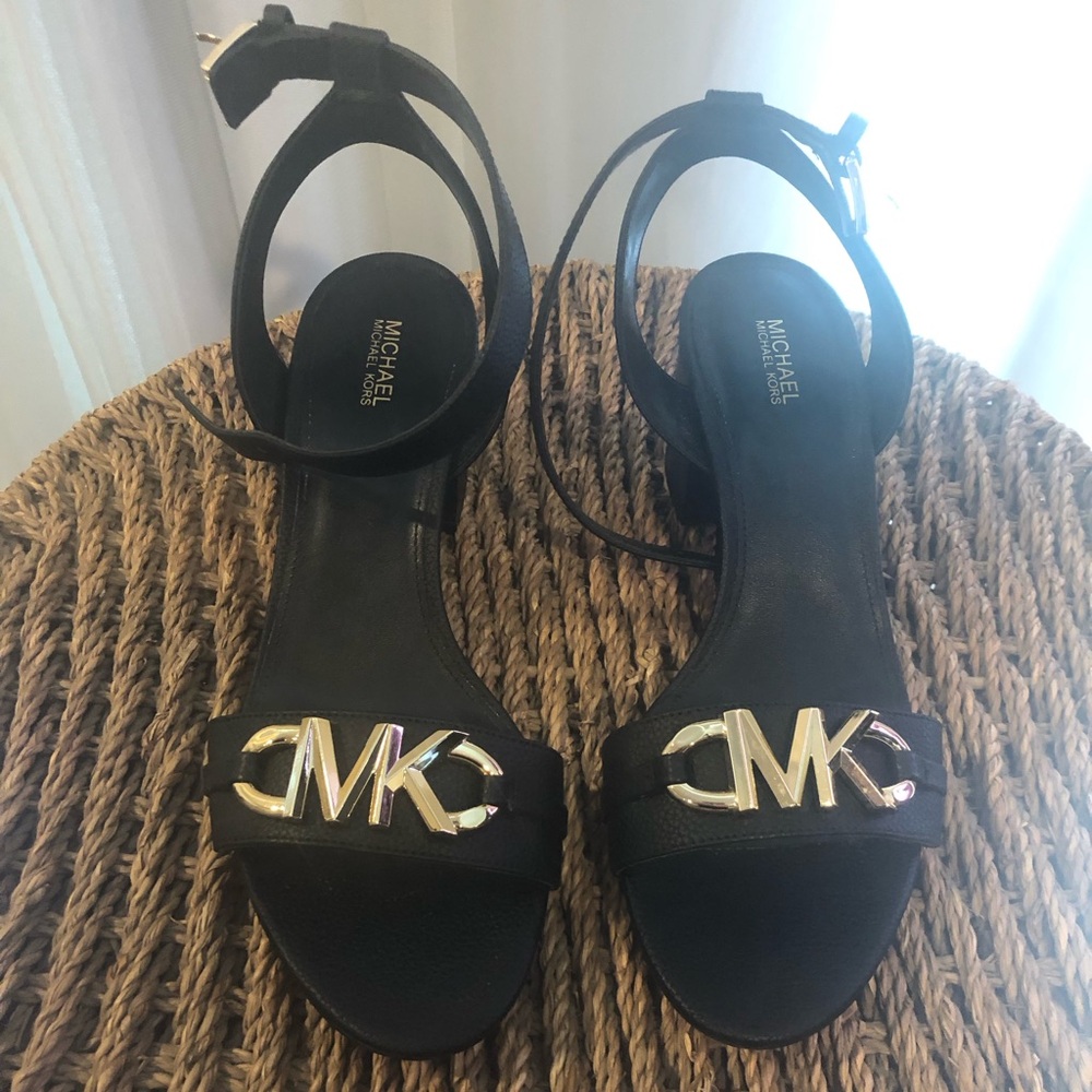 Michael Kors Black Heels with Elegant Design
